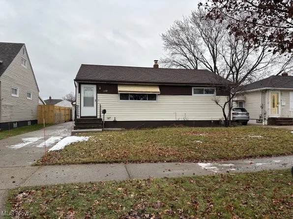 5789 Robert Dr, Brookpark, OH 44142