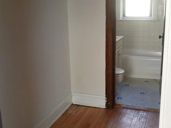 Hallway / Put a Desk or Dresser 