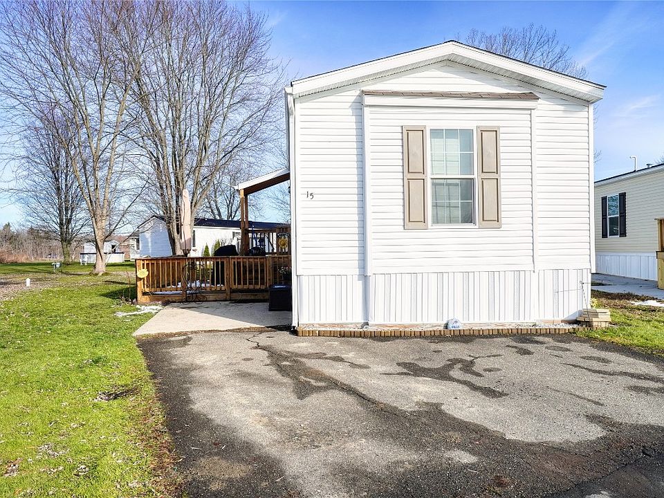 1st image of 15 Diane Ct