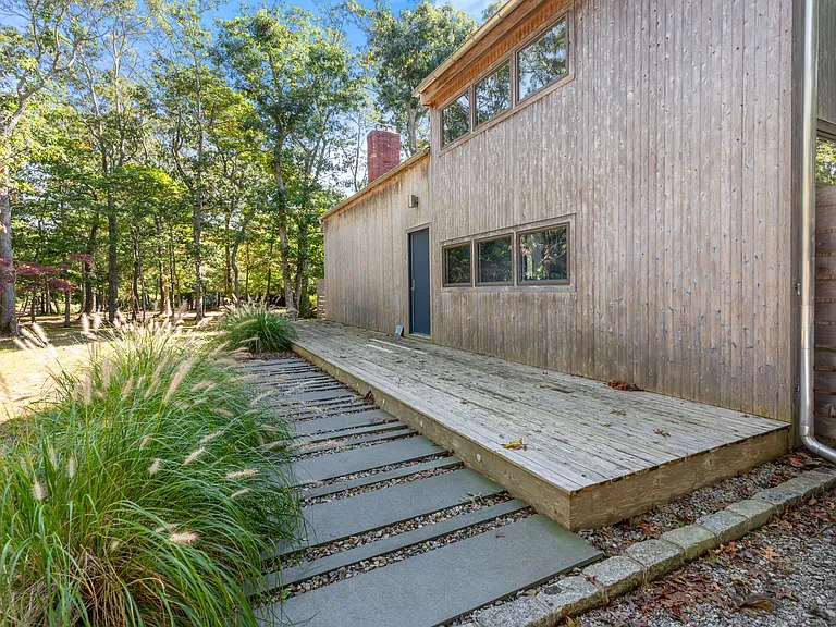 34 Runnymeade Dr — Photo 20