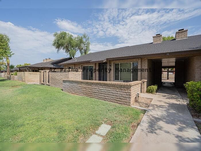 1st image of 18 W Concorda Dr APT 104
