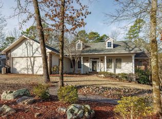 13 Campeon Ct, Hot Springs Village, AR 71909