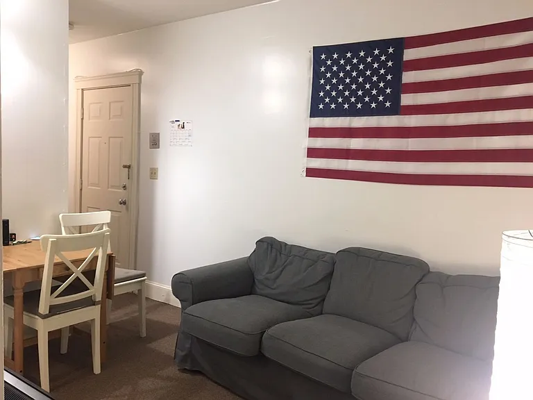 821 Beacon St #1C — Photo 5