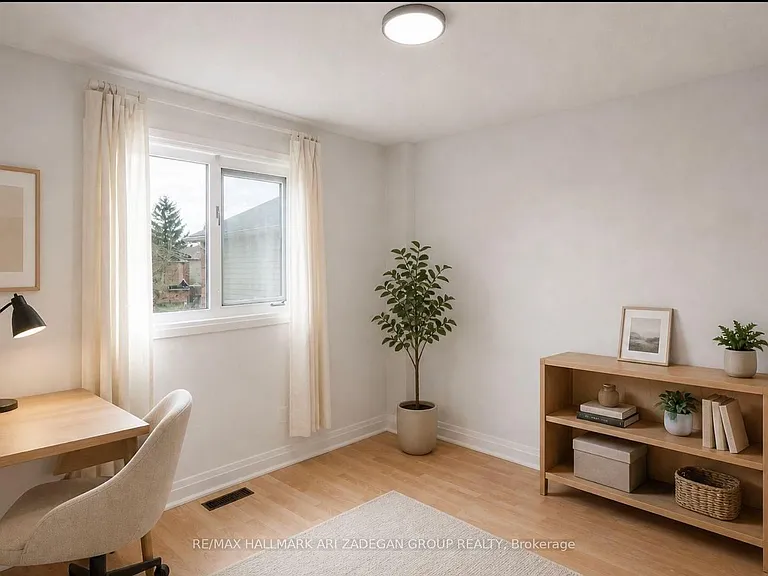 60 Carl Tennen St — Photo 26