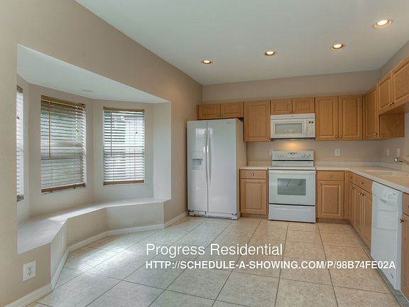 4th image of 2952 Prairie Iris Dr