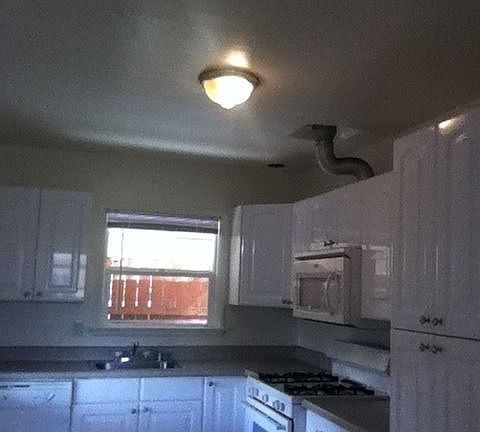 4th image of 35027 Avenue C