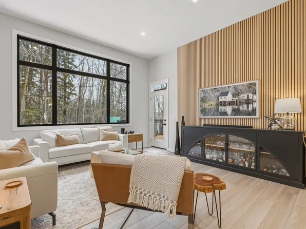 157 Redwing Wynd, Saint Albert, AB T8N 7X3