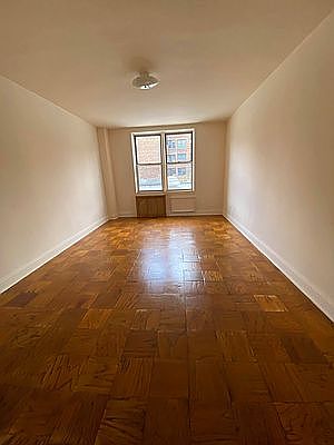 5th image of 14241 41st Ave #1