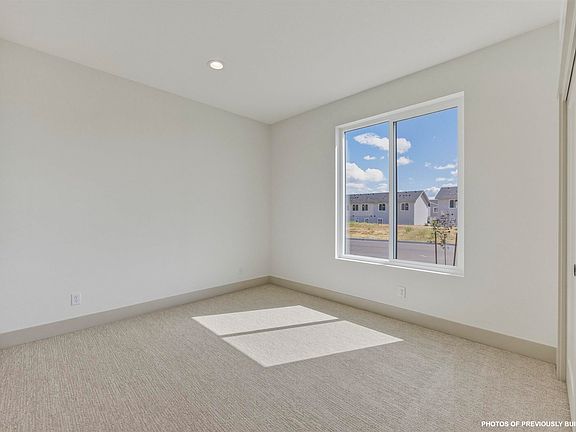 4th image of 2339 Lariat Ln