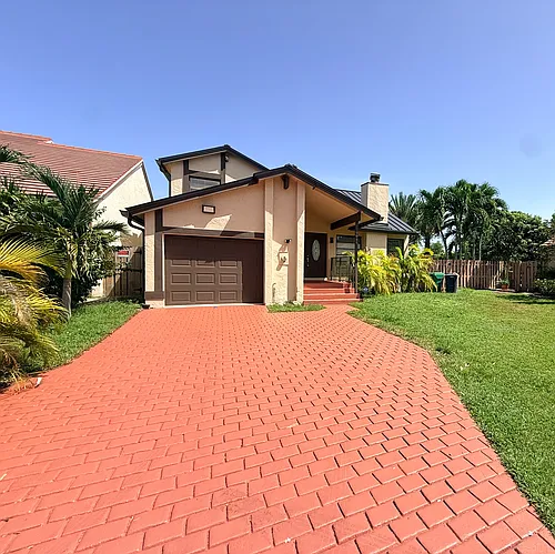 9645 SW 148th Pl Photo 1