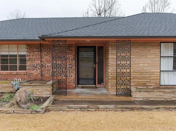 3504 N Evans Dr, Forest Park, OK 73121