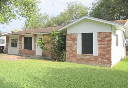 322 Briarwood Dr — Photo 7