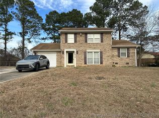 7670 Beverly Dr, Fayetteville, NC 28314