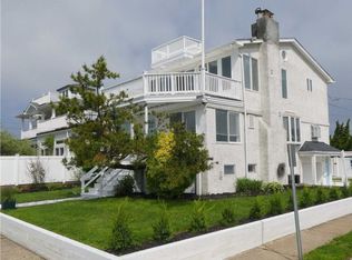 92 Royat St, Lido Beach, NY 11561