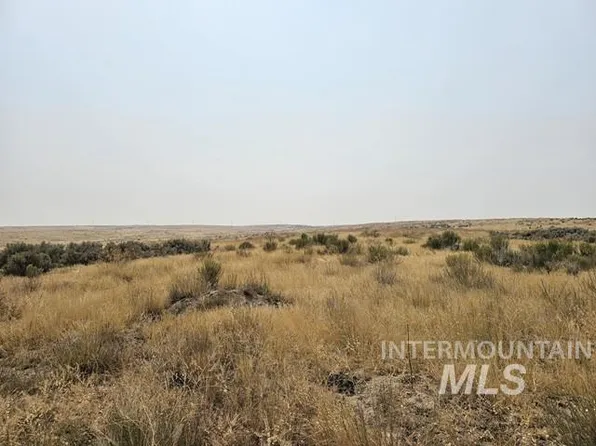 Crest Rd, Caldwell, ID 83607