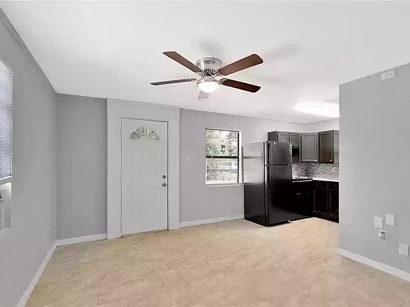 4th image of 2025 27th Ave N