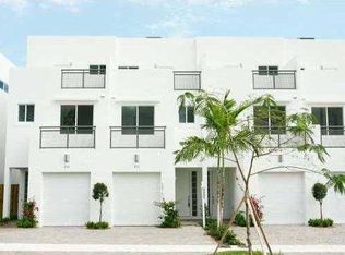 820 NE 19th Ave, Fort Lauderdale, FL 33304