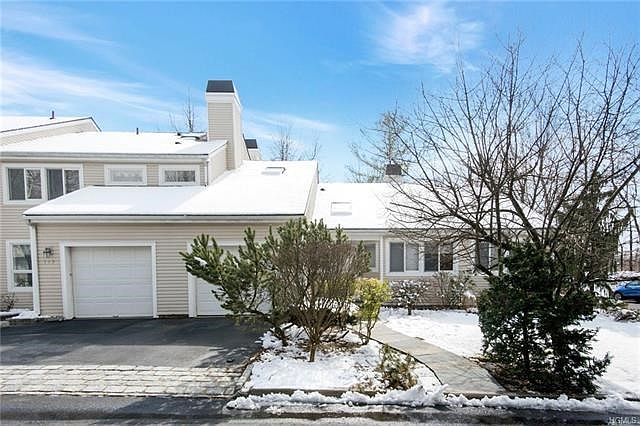 1st image of 146 Winchester Dr