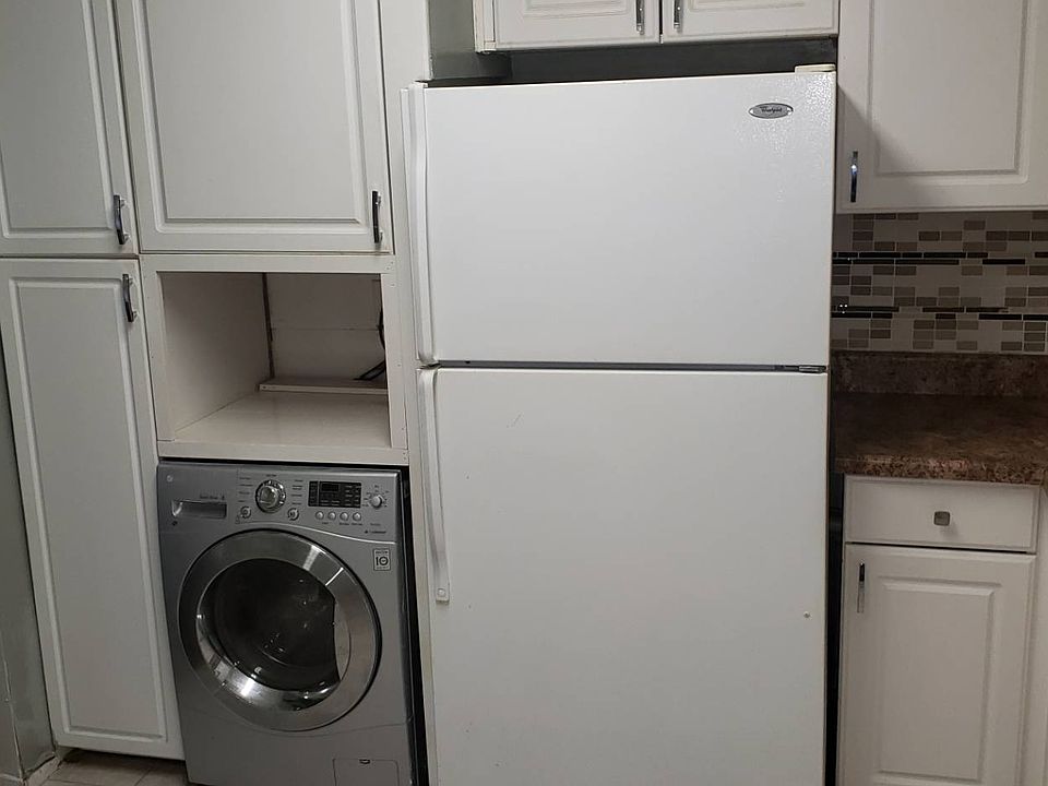 1st image of 1465 E 87th St #1