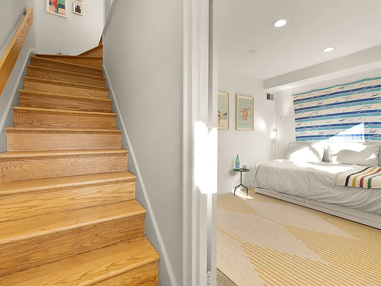 1733 Harvard St NW — Photo 2