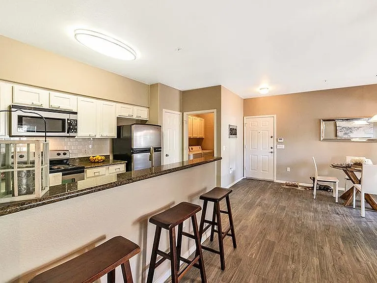 Town Center Apartments — Photo 2