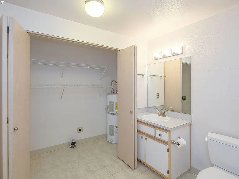 Downstairs bath with Laundry