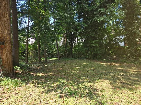 5th image of 225 Mirandy Way