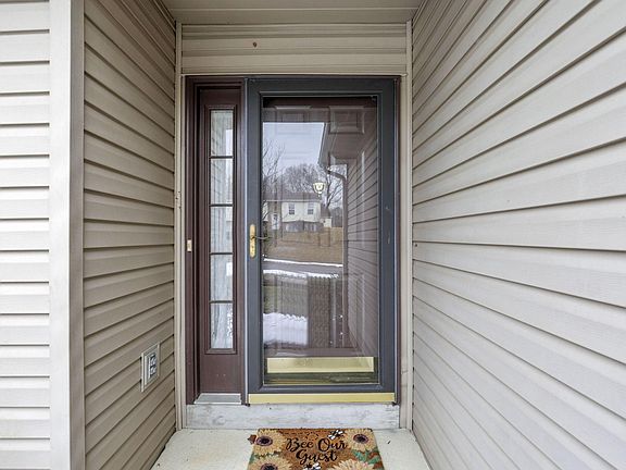 4th image of 625 Fulla Ln