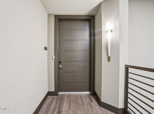 5250 E Deer Valley Dr #209, Phoenix, AZ 85054