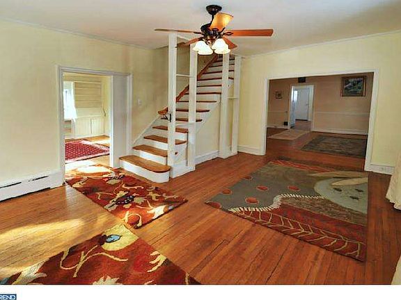 4th image of 510 Central Ave