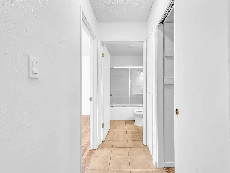 4332 Pacific Ave #25 — Photo 16