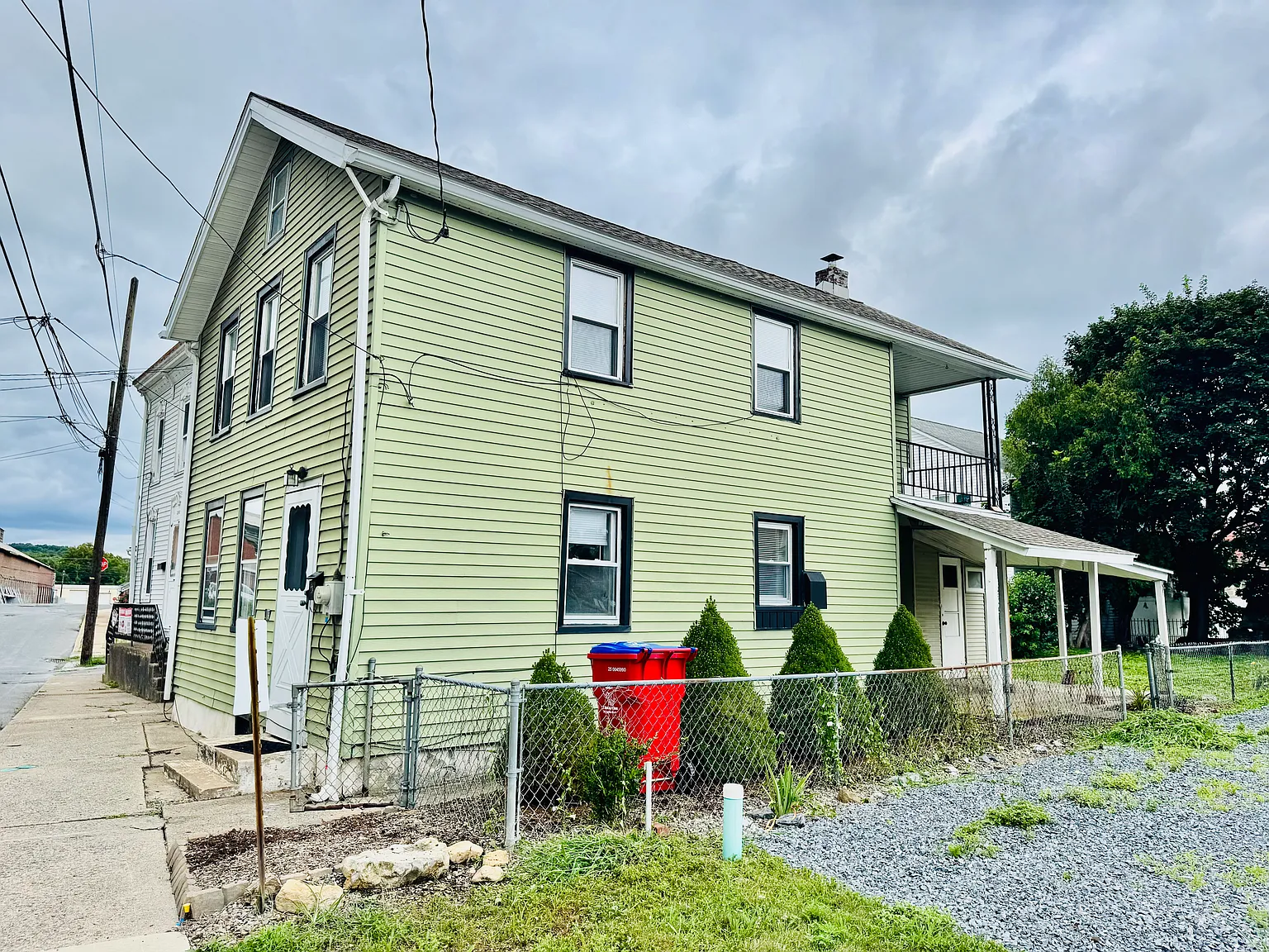 215 Washington St — Photo 2