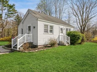 6 Ardmore Dr, Brentwood, NY 11717