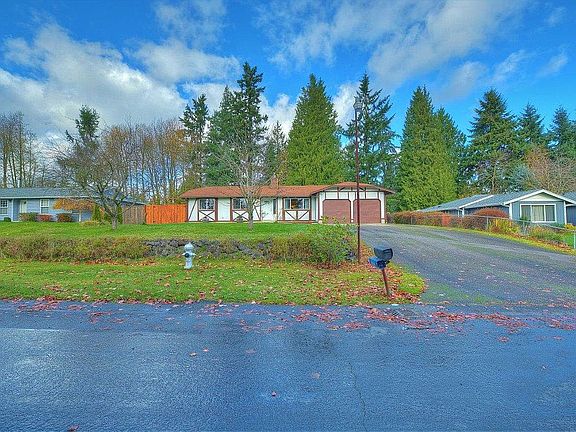 2nd image of 1325 33rd Avenue Ct SW