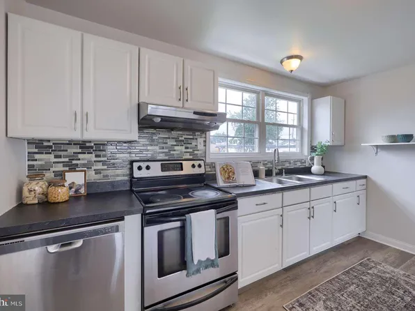 134 Oak Hill Dr, Middletown, PA 17057