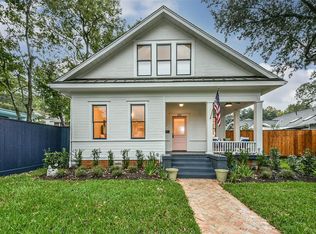221 E 12th St, Houston, TX 77008