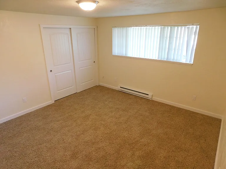 Lakeside Manor Townhomes — Photo 8