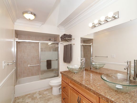 3rd image of 6501 Sandy Knoll Ct