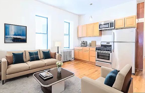 2nd image of 136 W 111th St APT 2RW
