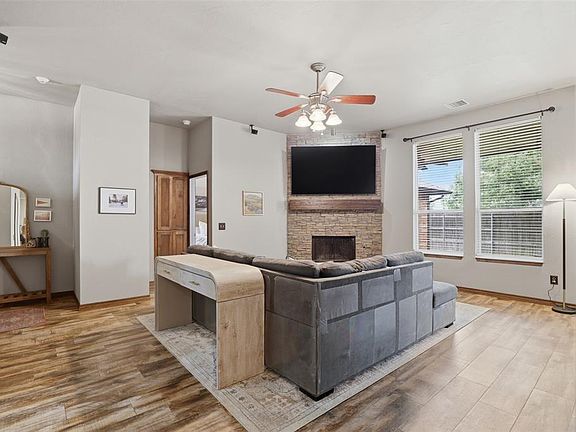 4th image of 7412 Stinchcomb Dr