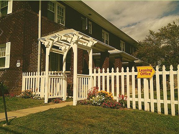 4th image of 2515 Shelby St #12