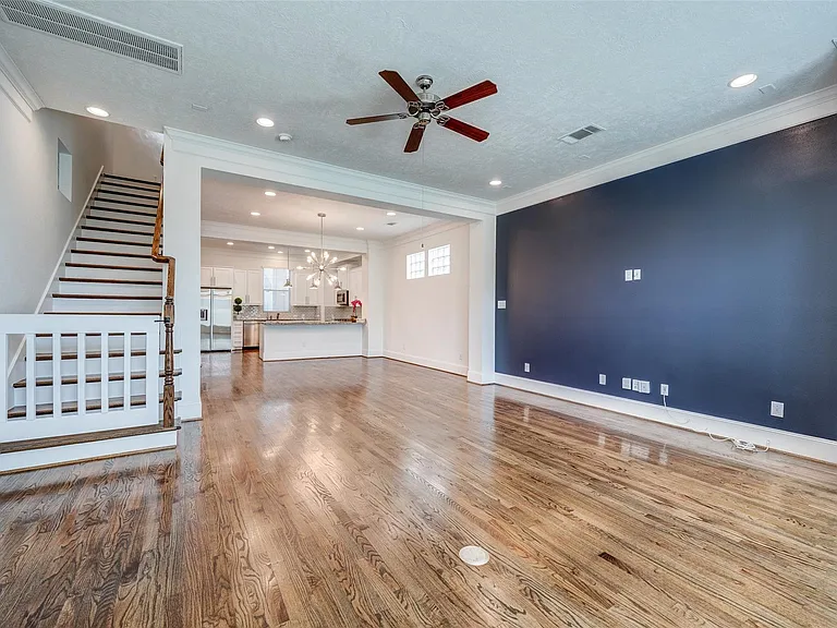 1413 Patterson St — Photo 17