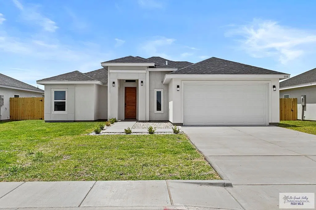 4 bed, 2.0 bath, 1474 sqft, $2,150 — Photo 1