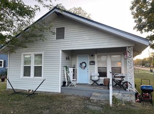 300 S Oak St, Hohenwald, TN 38462