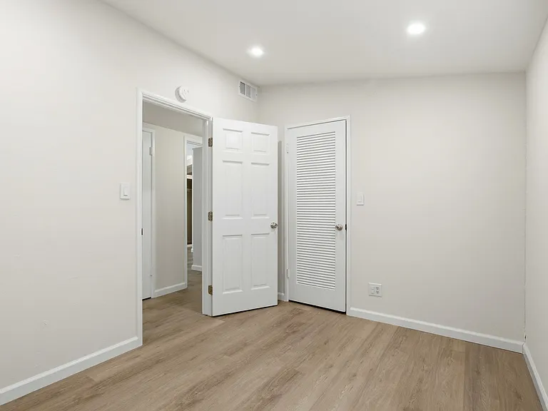 1265 Prescott Ave — Photo 19