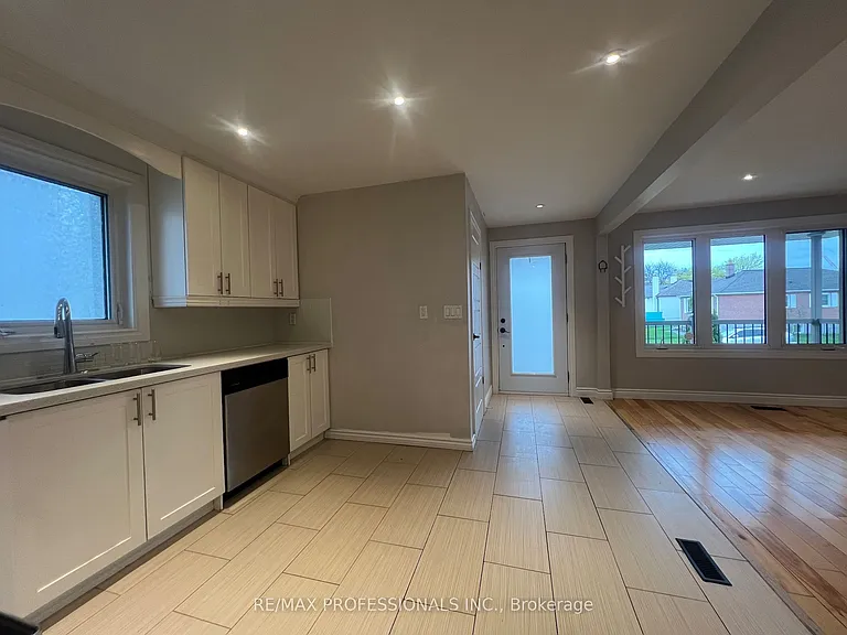 78 Athol Ave — Photo 24