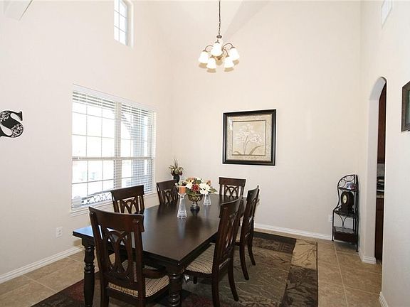 5th image of 5121 Grove Cove Dr