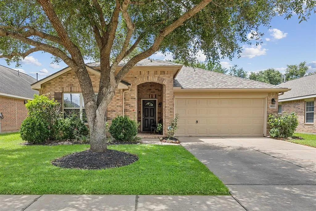 Building Photo - 26130 Travis Brook Dr
