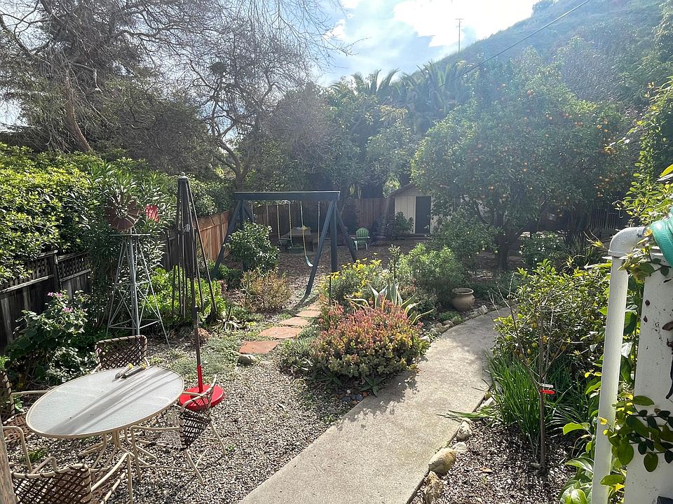 2nd image of 1567 Sycamore Canyon Rd