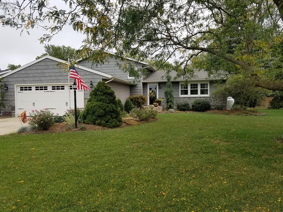 1st image of 720 Birchwood Dr